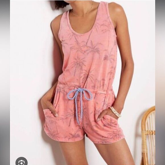 Sundry by Anthropologie Tan Sleeveless Romper - Picture 1 of 11